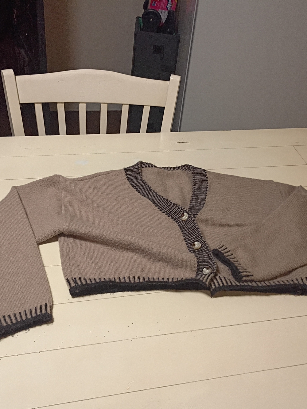Vintage Dark Academia Style Cropped Tan Knit Cardigan with Contrast Stitching